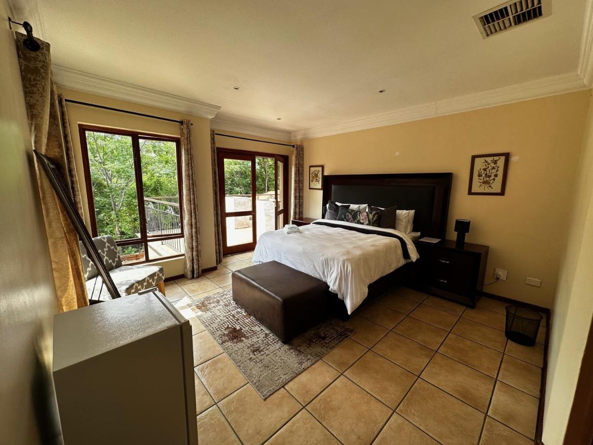 37 On Eagles Hartbeespoort Exterior foto