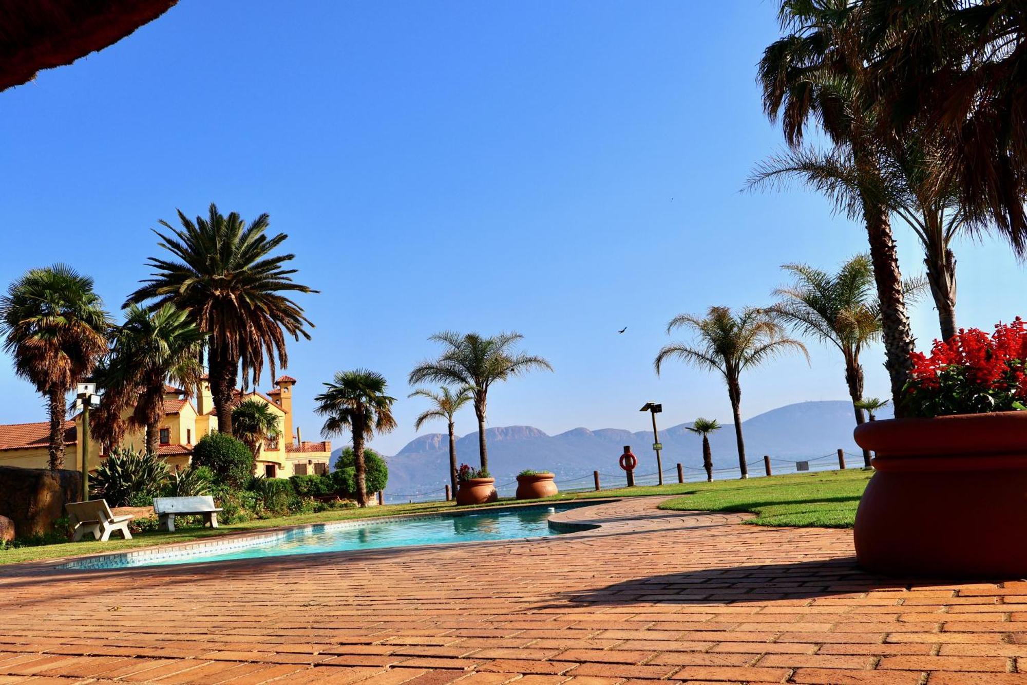 37 On Eagles Hartbeespoort Exterior foto