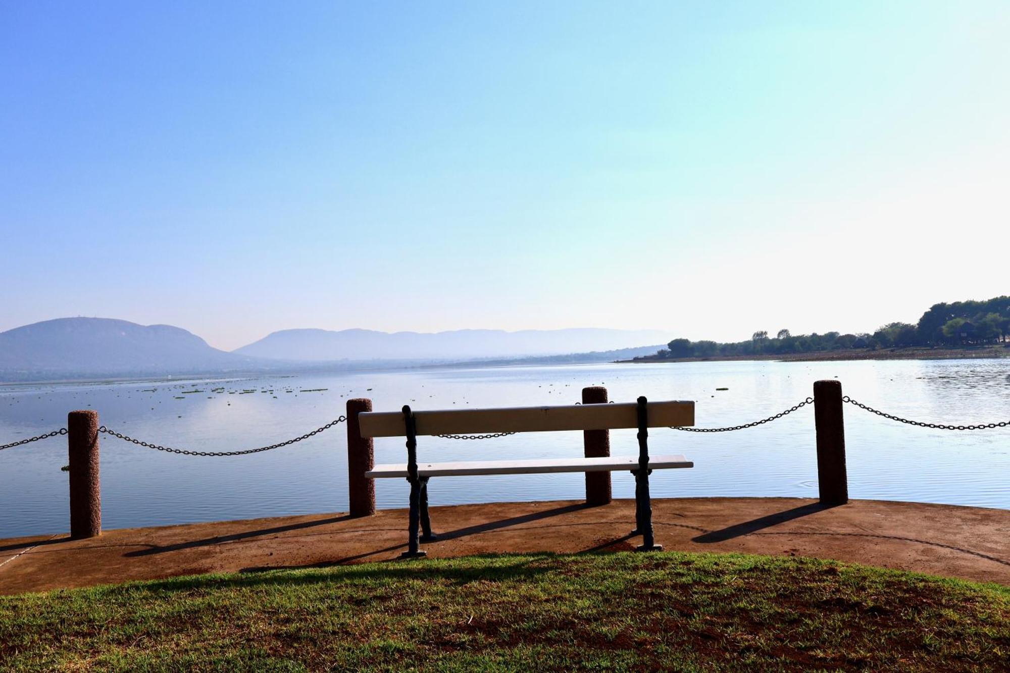 37 On Eagles Hartbeespoort Exterior foto